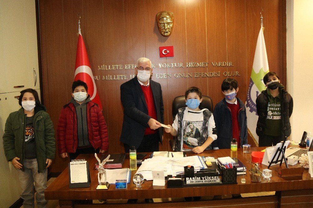 Küçük Çocuklardan Büyük Hareket