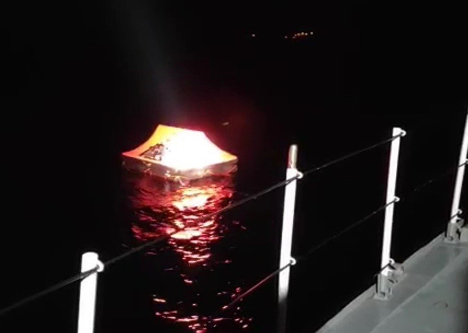 Çanakkale Açıklarında 13 Düzensiz Göçmen Kurtarıldı