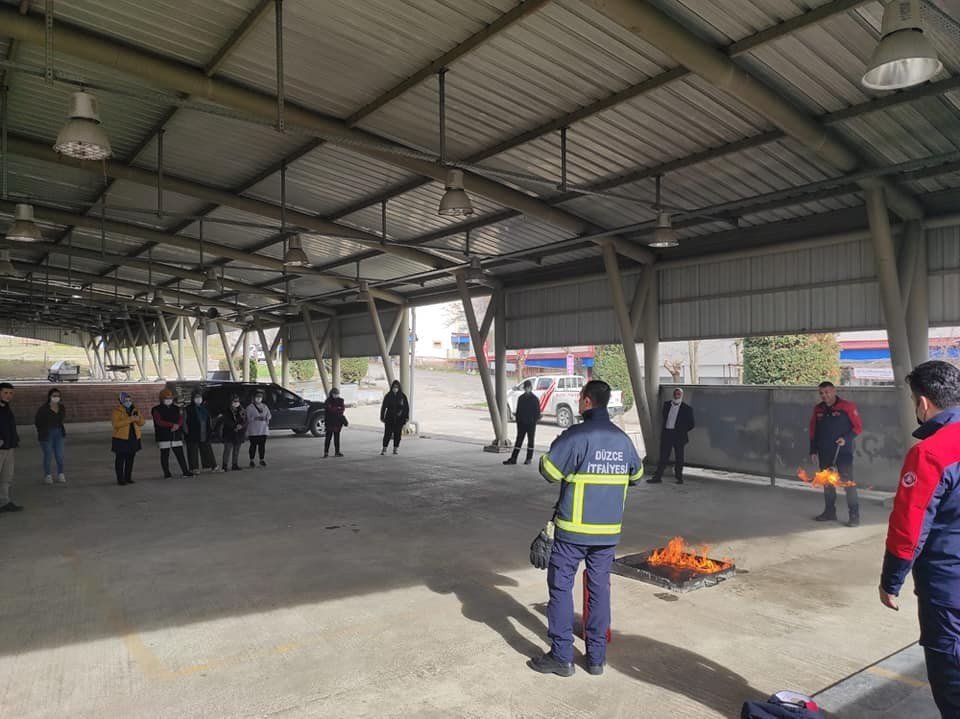 Bahçeşehir Görevlileri Yangın Eğitimi Aldı