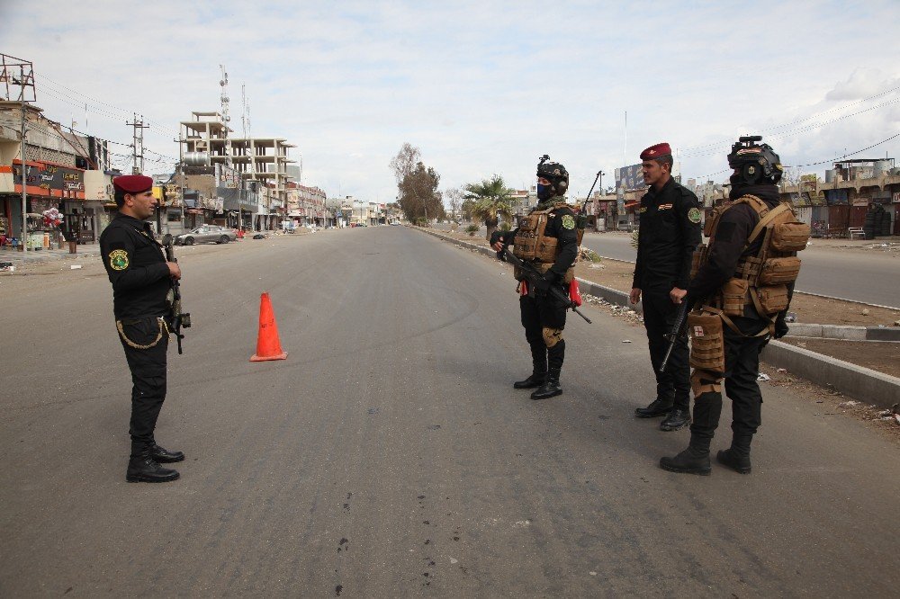 Irak’ta Sokağa Çıkma Yasağı Devam Ediyor
