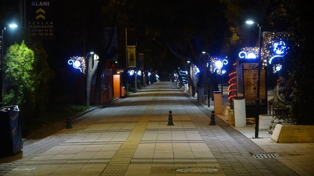 Kırklareli’nde 56 Saatlik Sokağa Çıkma Yasağı Başladı