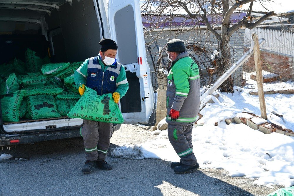 Mamak Belediyesi Yürekleri Isıtıyor