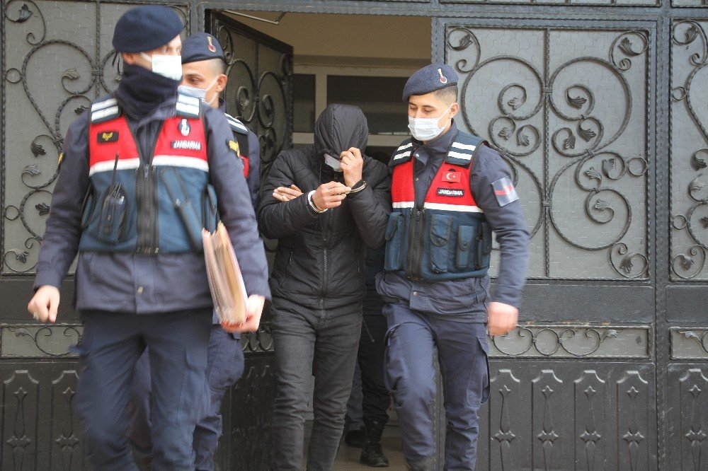 Uyuşturucu Ticaretinden Aranan Firari, Jandarma Tarafından Kıskıvrak Yakalandı