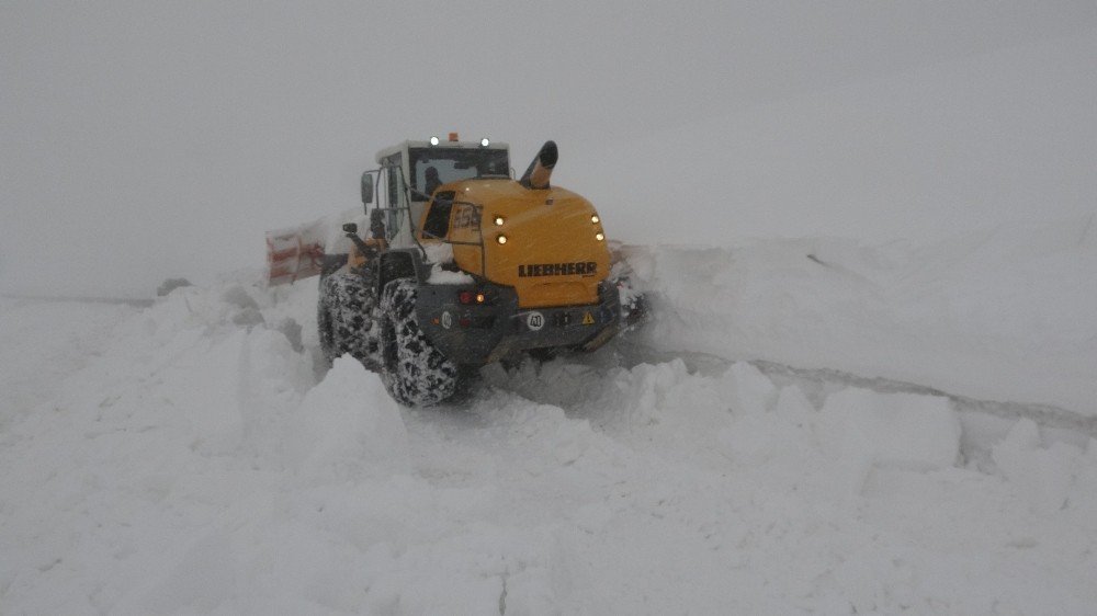 Muş’ta 130 Köy Yolu Ulaşıma Açıldı