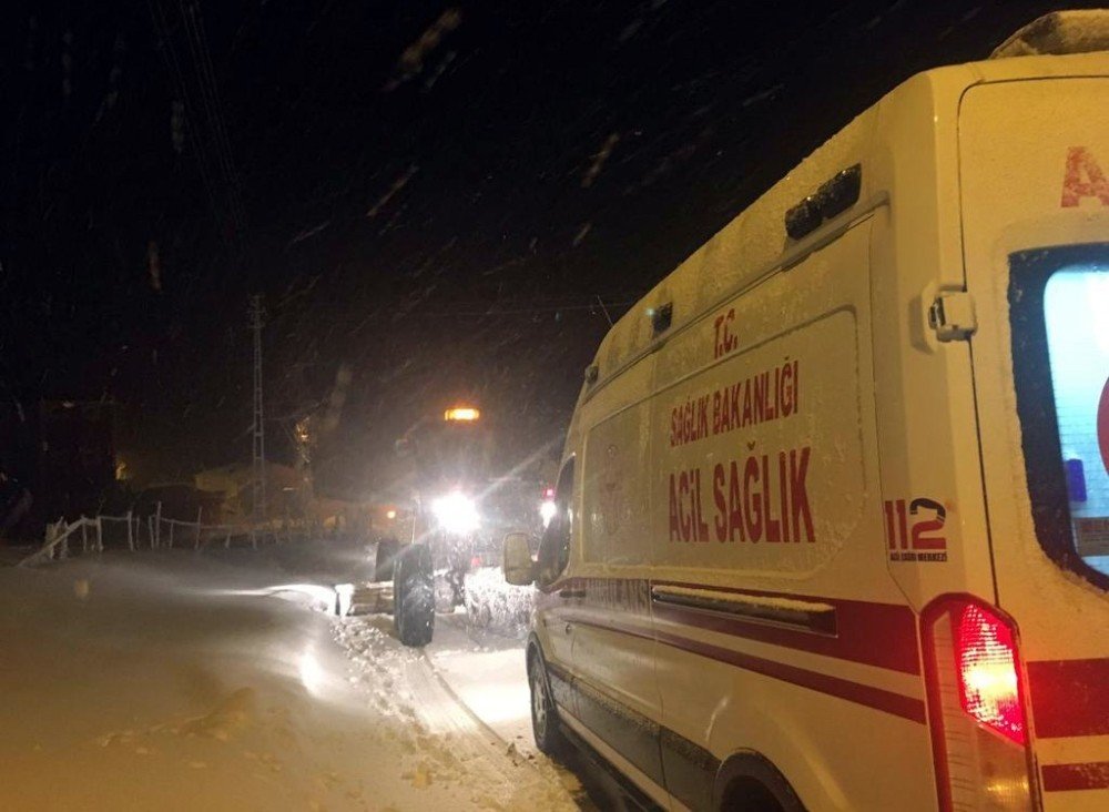 Van Büyükşehir Belediyesinden Hasta Kurtarma Çalışması
