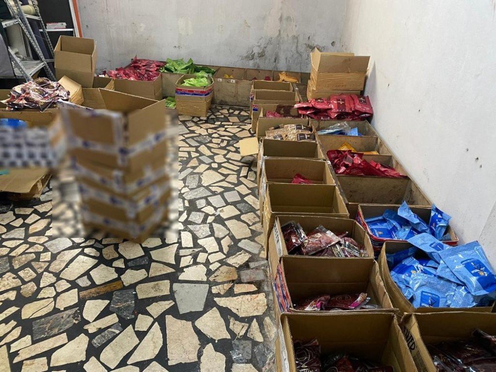 İ̇stanbul’da 2 Milyon Lira Değerinde 5 Ton Sahte Nargile Tütünü Ele Geçirildi