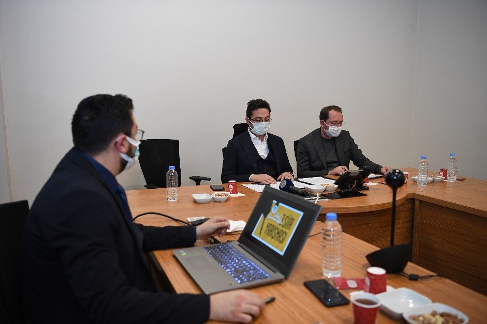 Büyükşehir Belediyesi 3. Kadı Burhaneddin Şiir Yarışması Sonuçlandı