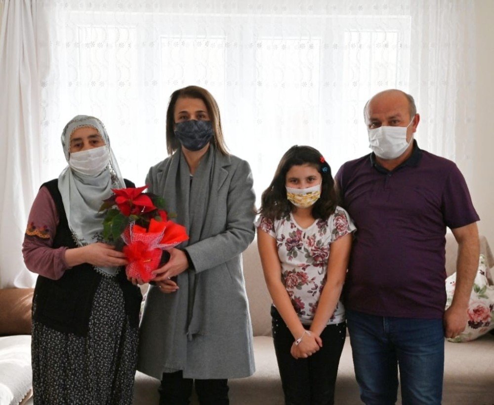 Vali Becel, Şehit Ailesini Ziyaret Etti