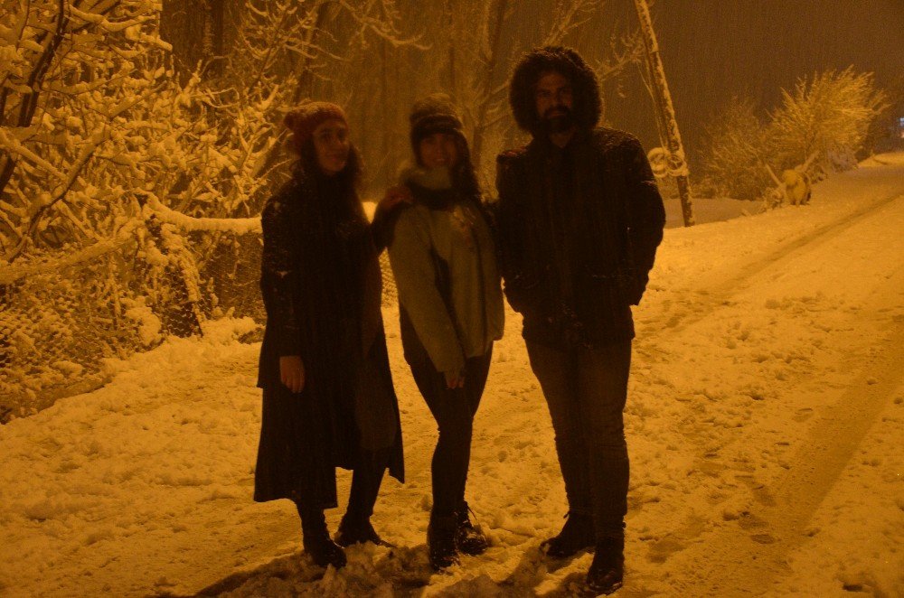 Şırnak Kara Teslim Oldu, Birçok Köy Yolu Ulaşıma Kapandı