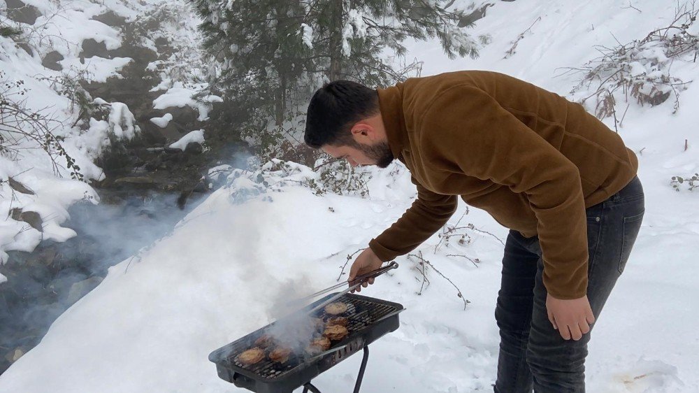 Kar Üstünde Yeni Moda: Balıkesir Kokoreci