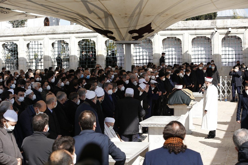 İ̇lahiyatçı Muhammet Emin Saraç Son Yolculuğuna Uğurlandı