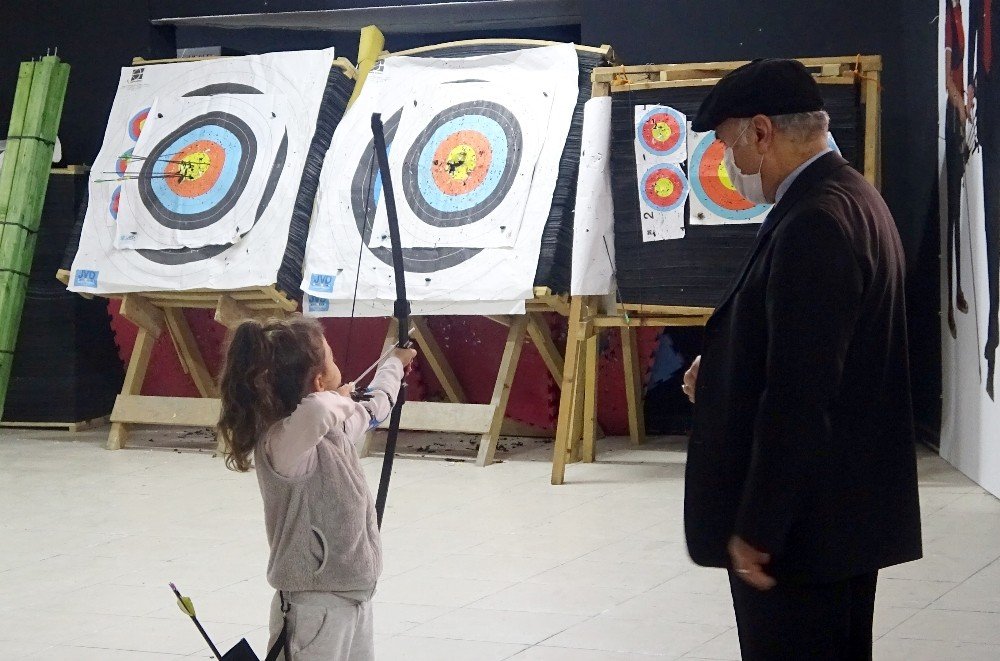 Engelli Okçu, Geleceğin Okçularını Yetiştiriyor