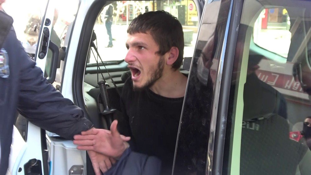 Metruk Binaya Giren Şüpheli, Polislere ’dayılandı’