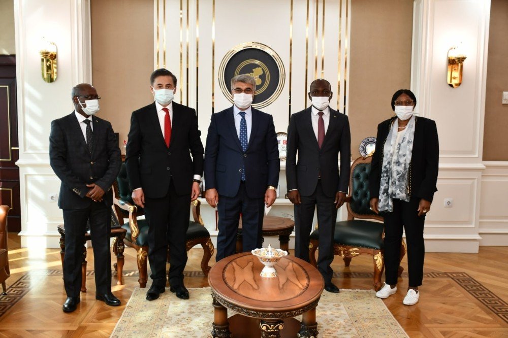 Burkina Faso Ankara Büyükelçisi Sere Karabük’te