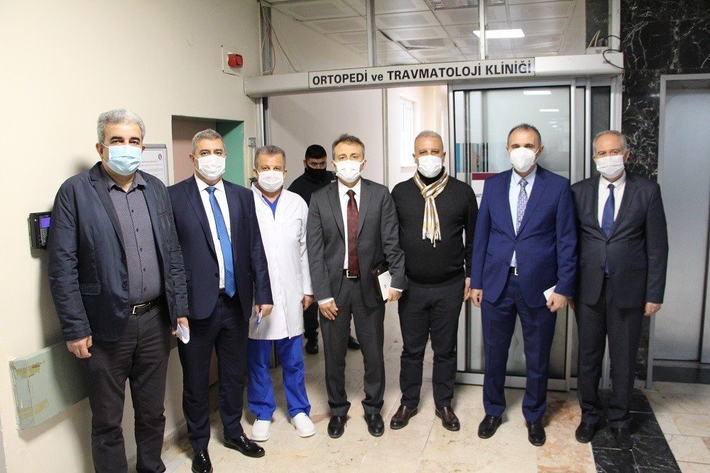 Rektör Göktaş, Öğretim Üyeleriyle Bir Araya Geldi