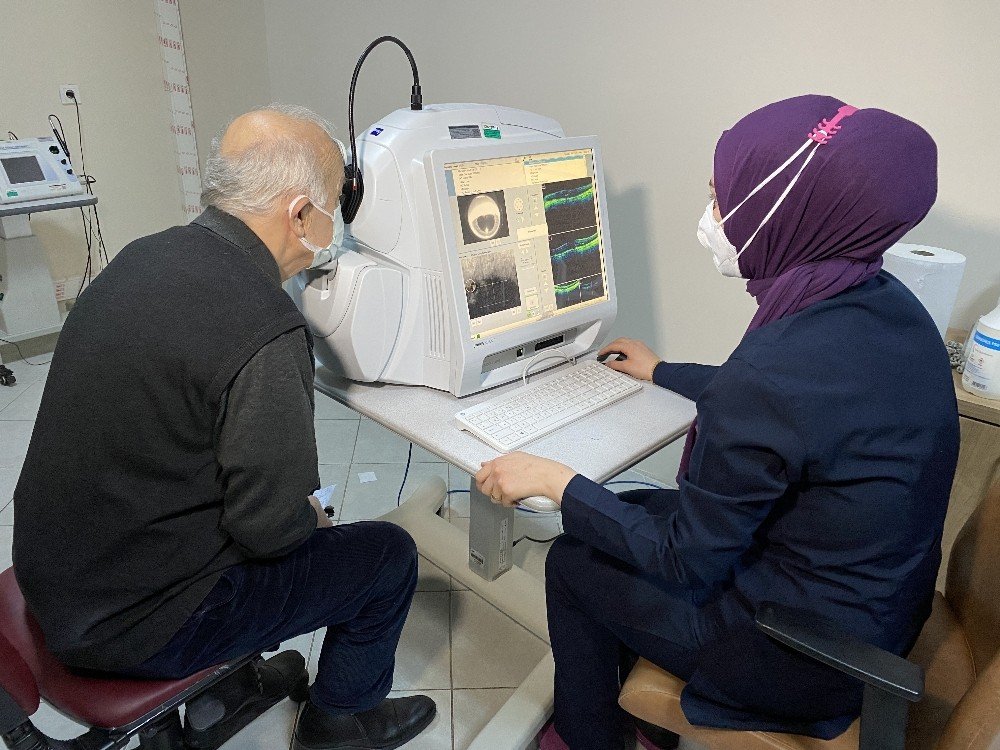 İ̇lerleyen Yaşlarda "sarı Nokta" Hastalığına Dikkat"