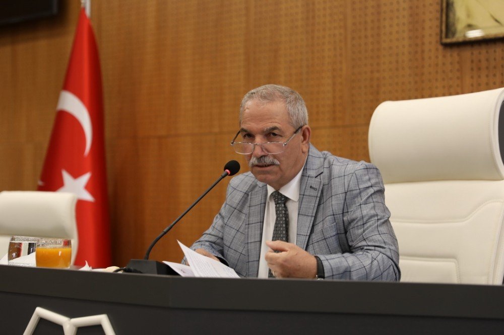İ̇lkadım Belediyesi Avrupa Birliği Projesiyle Gençlere Avrupa Kapılarını Açıyor