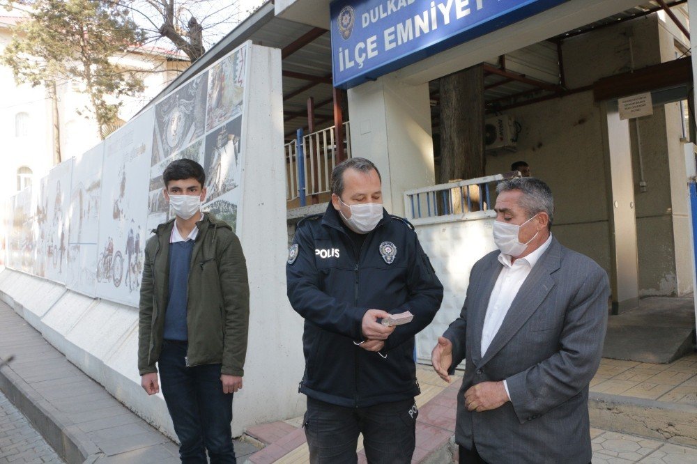 Liseli Mehmet’ten Örnek Davranış