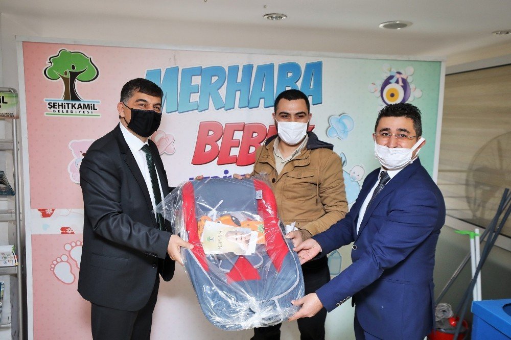 Yeni Doğan Bebeklere İlk Hediye Şehitkamil’den