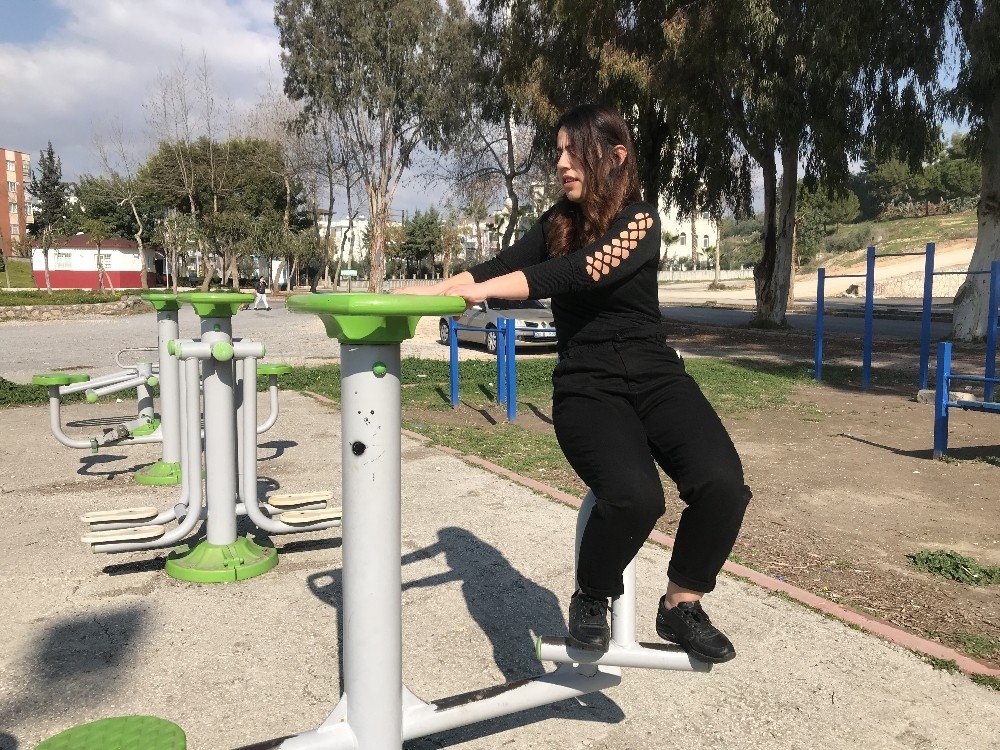 Annesi Ağlayarak İstedi, 5 Ayda 38 Kilo Verdi