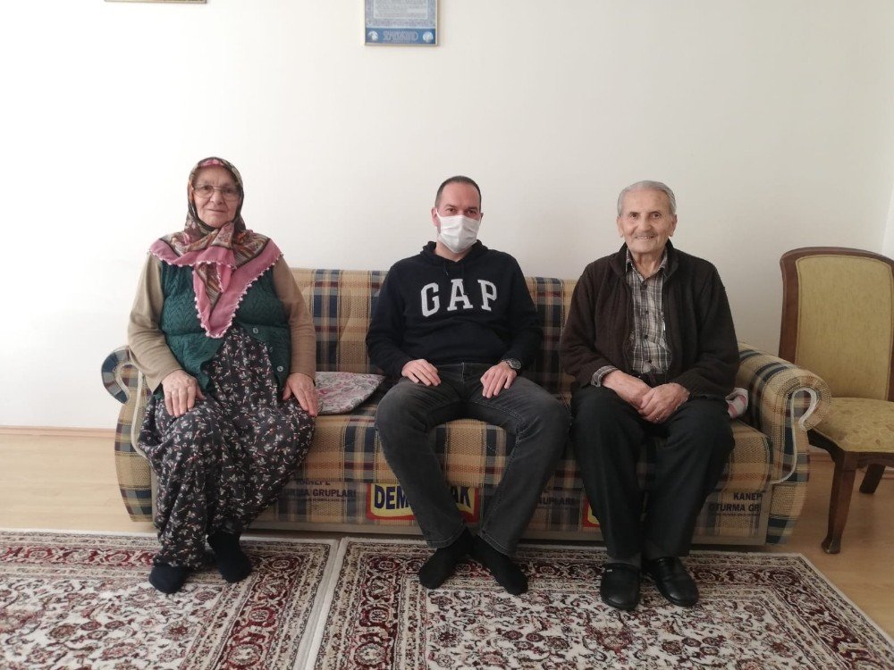 Başkan Özdemir Kendisine Şiir Yazan Ali Yılmaz’ı Ziyaret Etti