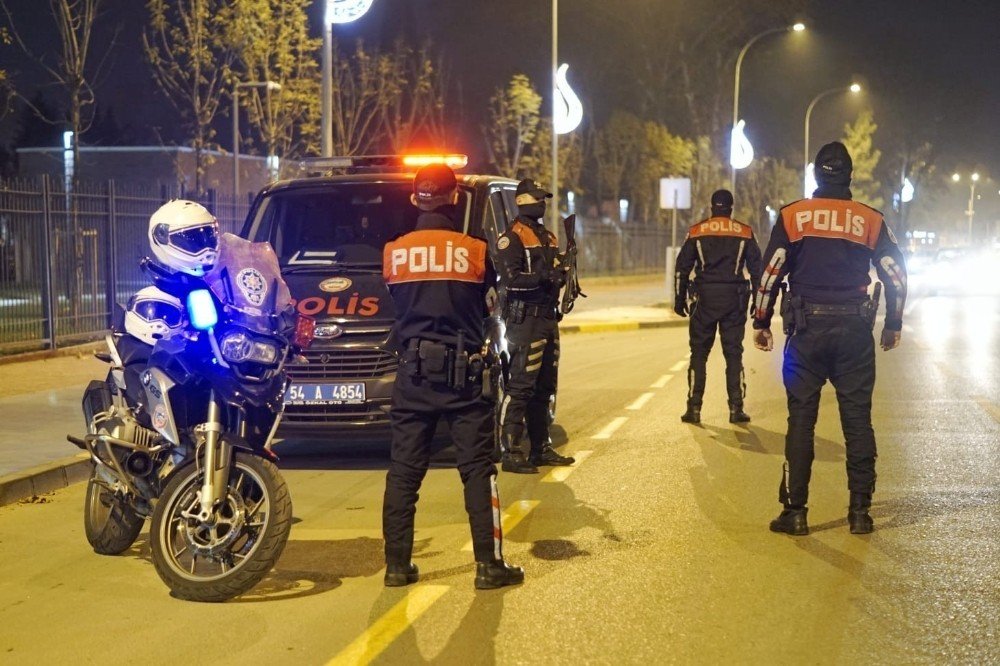 Kısıtlamaları İhlal Eden 153 Kişiye 206 Bin Tl Ceza Kesildi