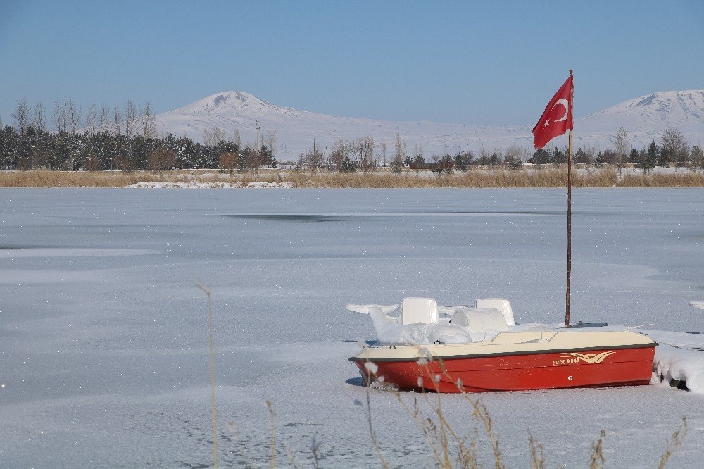 Donan Gölde Balık Umudu