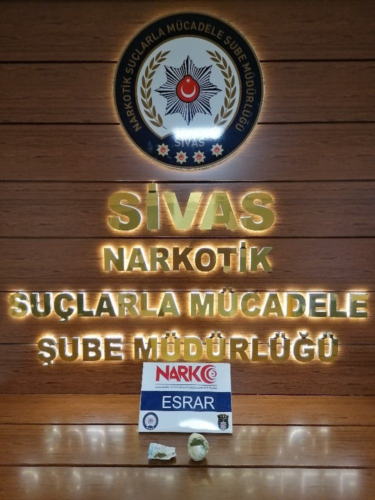 Uyuşturucu Etkisinde Araç Kullandılar, Bedelini Ağır Ödediler