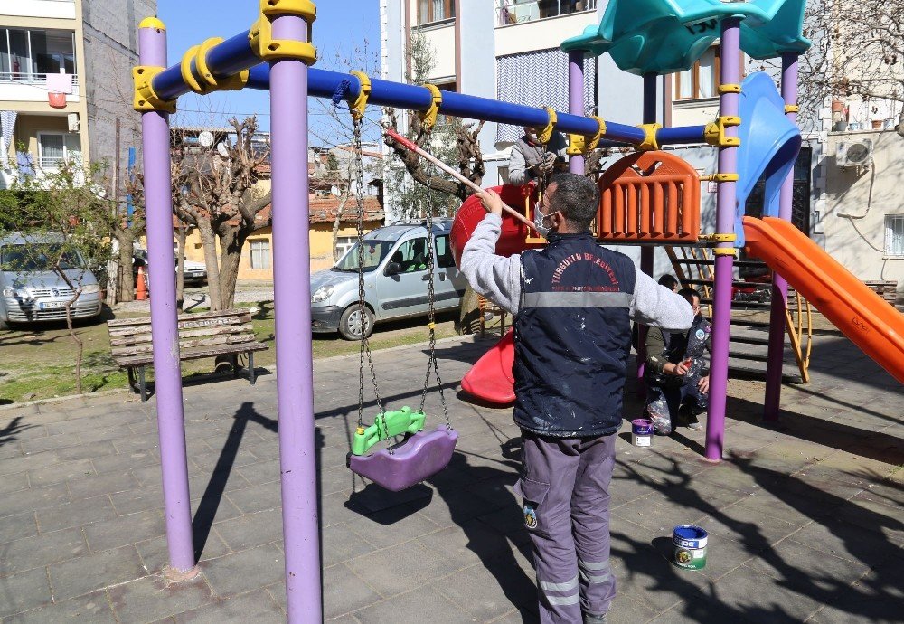 Turgutlu’da Parklar Bahara Hazırlanıyor