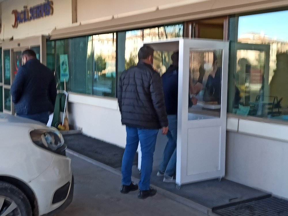 Buzhanedeki Soğutucu Cihazını Çalan Kurnaz Hırsızı Polis Ekipleri Kıskıvrak Yakaladı