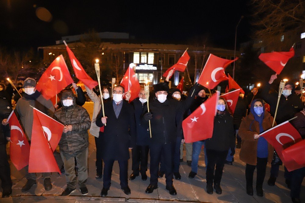 Ardahan’ın Kurtuluşunun 100’üncü Yıl Dönümünde Kortej Yürüyüşü