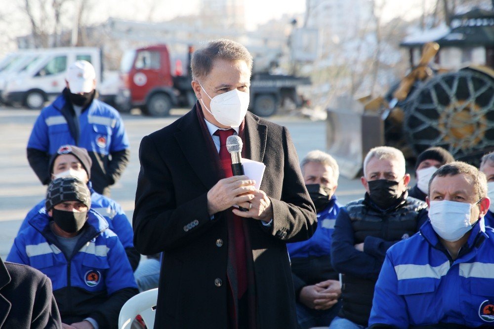 Başkan Deveci’den Ekiplere Teşekkür Belgesi