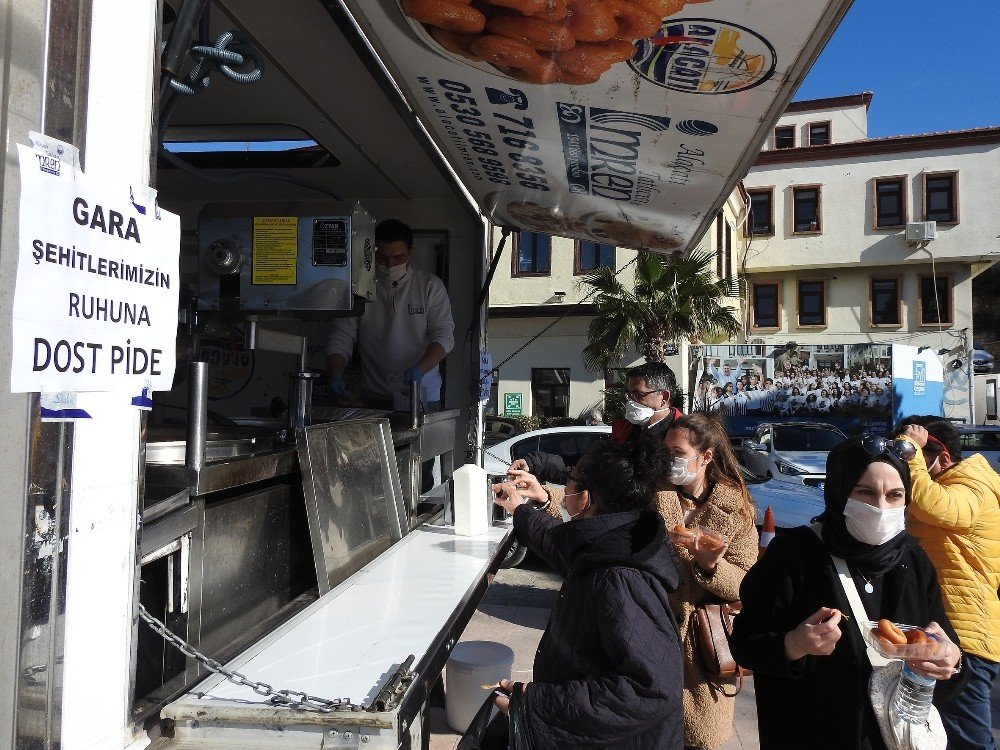 Çeşmeli Esnaftan Gara Şehitleri Anısına Lokma