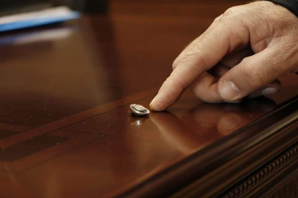 Başkanının Odasında Dinleme Cihazı Bulundu