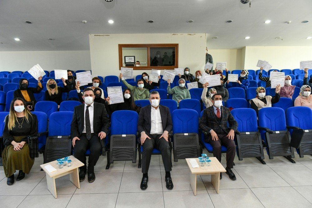 Esenyurt’ta İşsizliğe Karşı Çözüm Üretme Çalışmaları Devam Ediyor