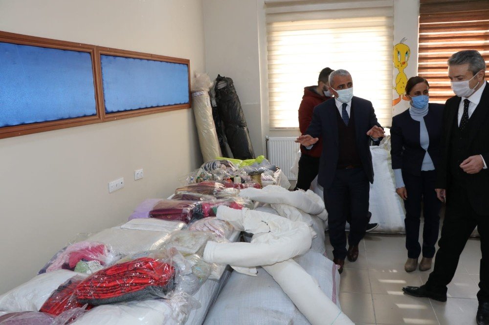 Hatso’dan Kursiyerlere Malzeme Desteği