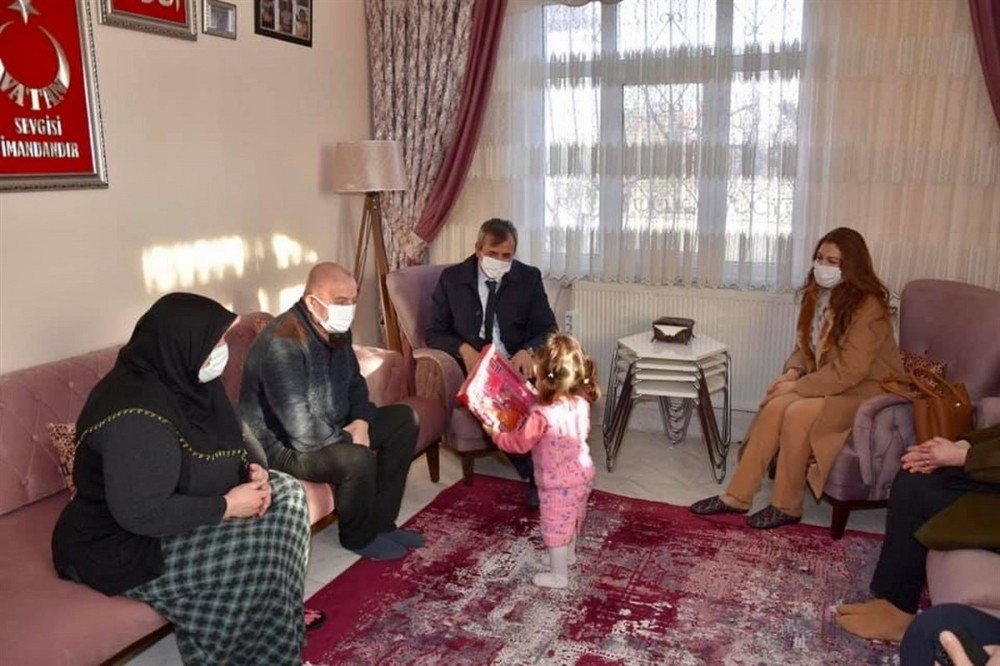 Vali Sezer’den Şehit Ailesine Ziyaret