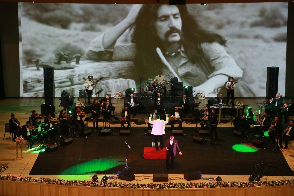 Barış Manço İçin Online Anma Konseri Düzenlenecek