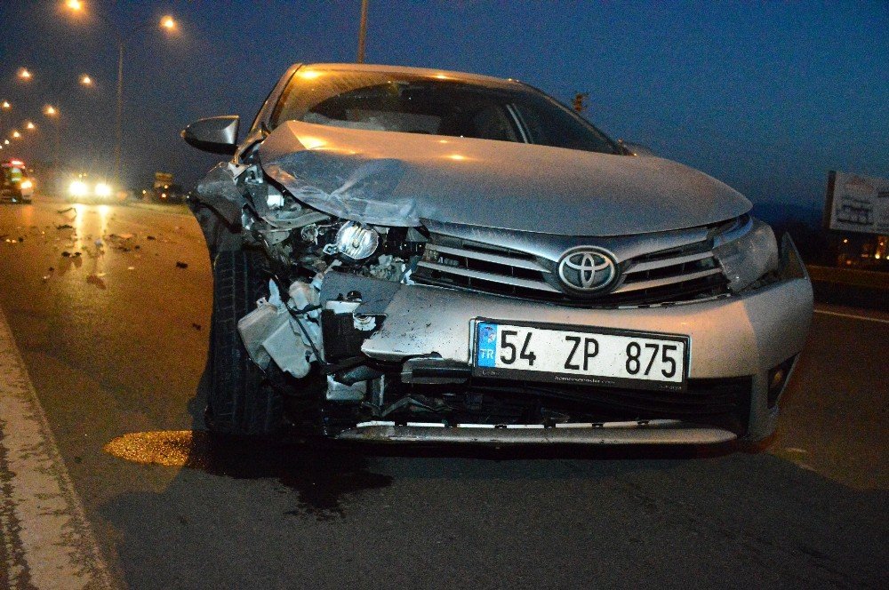 D010 Karayolunda İki Otomobil Çarpıştı: 2 Yaralı