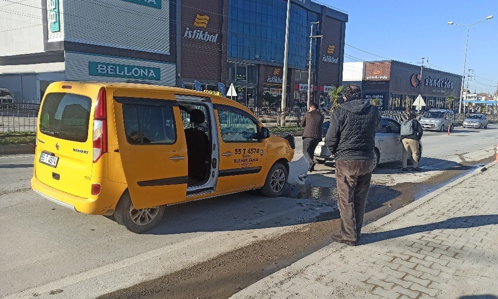 Bafra’da Zincirleme Kaza: 1 Yaralı