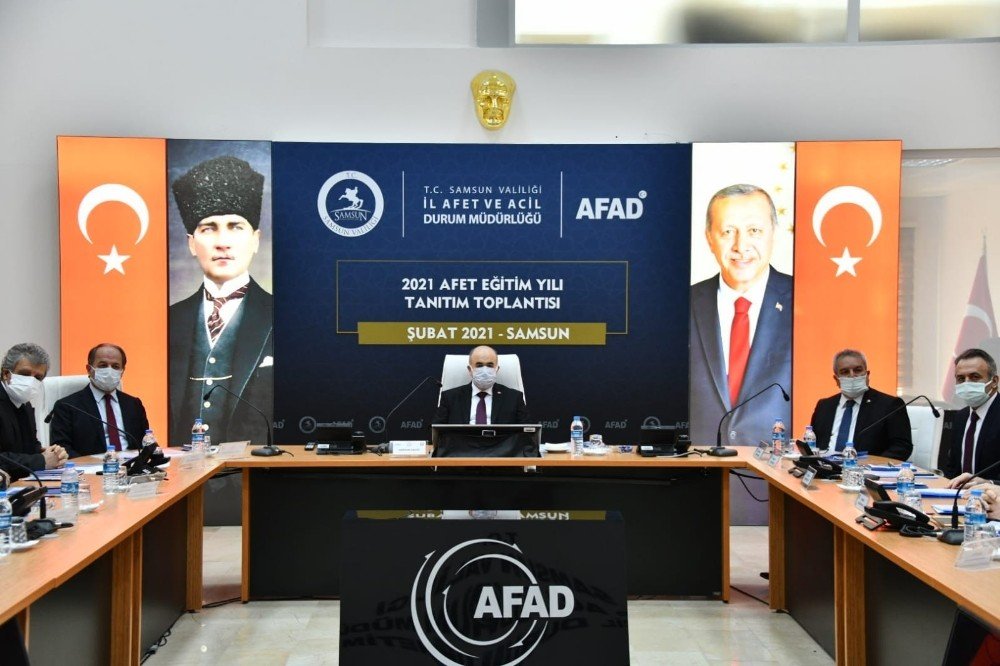 Vali Dağlı: "salgınla Mücadelede Başarıya Ulaşmak İçin Kurallara Eksiksiz Riayet Etmek Çok Önemli"