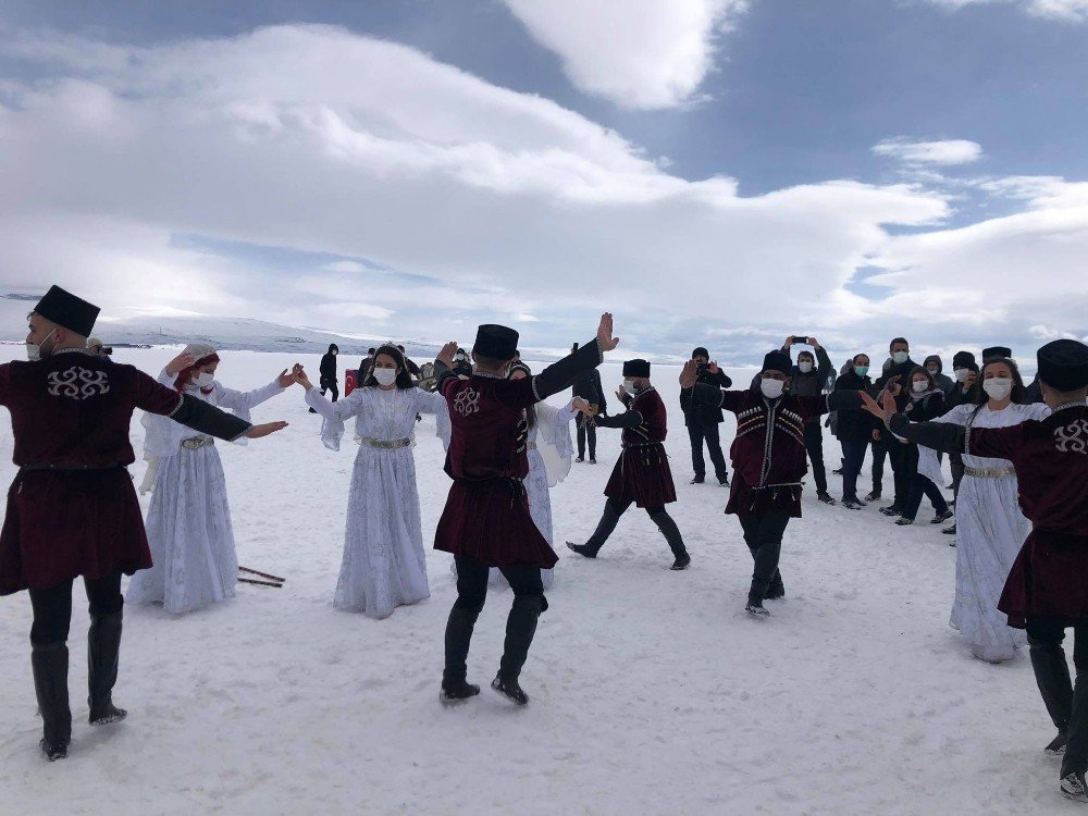 Yaşayan Şehirler Platformu Üyelerinden Çıldır’a Ziyaret