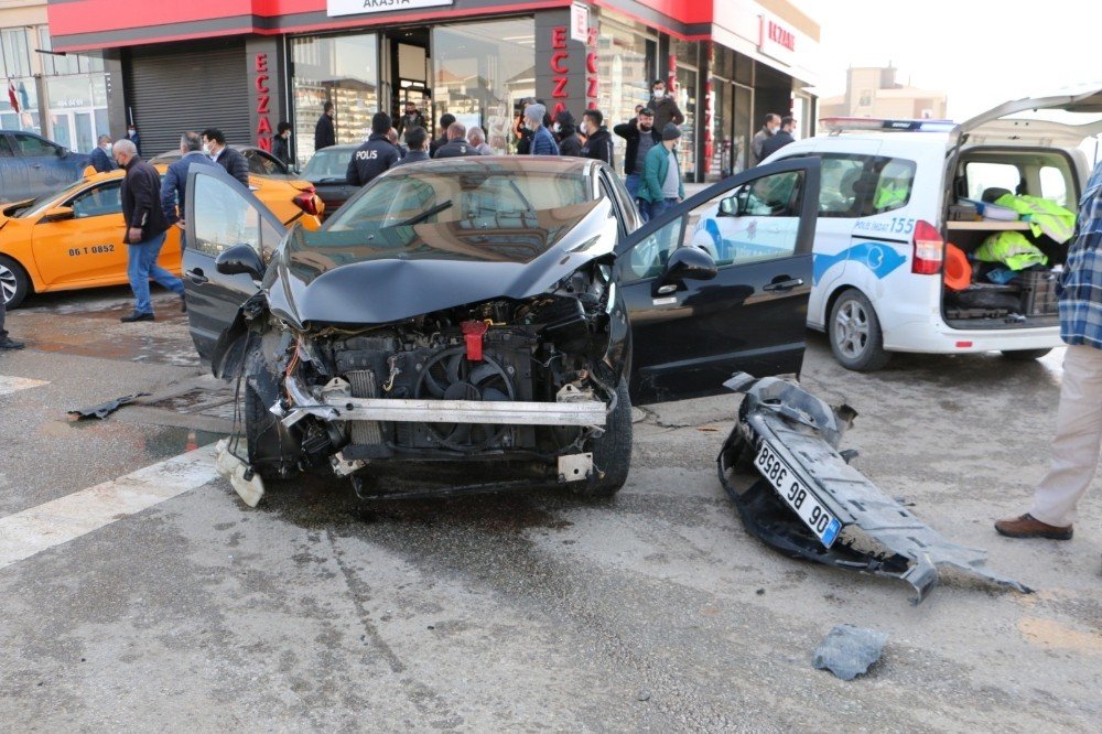 Başkentte Feci Kaza: 3 Yaralı