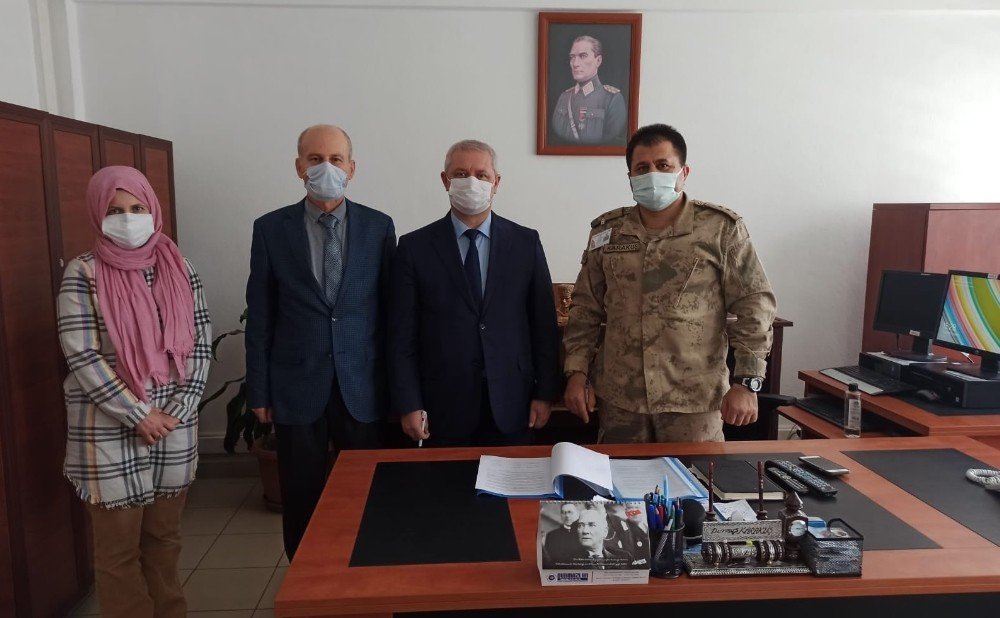 Bilecik 2. Jandarma Eğitim Tugay Komutanlığı Yemekhanesinden 2 Ayda Bir Numune Alınacak