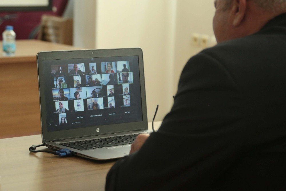 Efeler’de 280 Kadın İ̇ngilizce Dersine Başladı