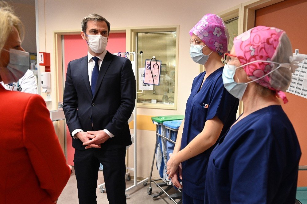 Fransa’da Bölgesel Sokağa Çıkma Yasağı Genişletildi