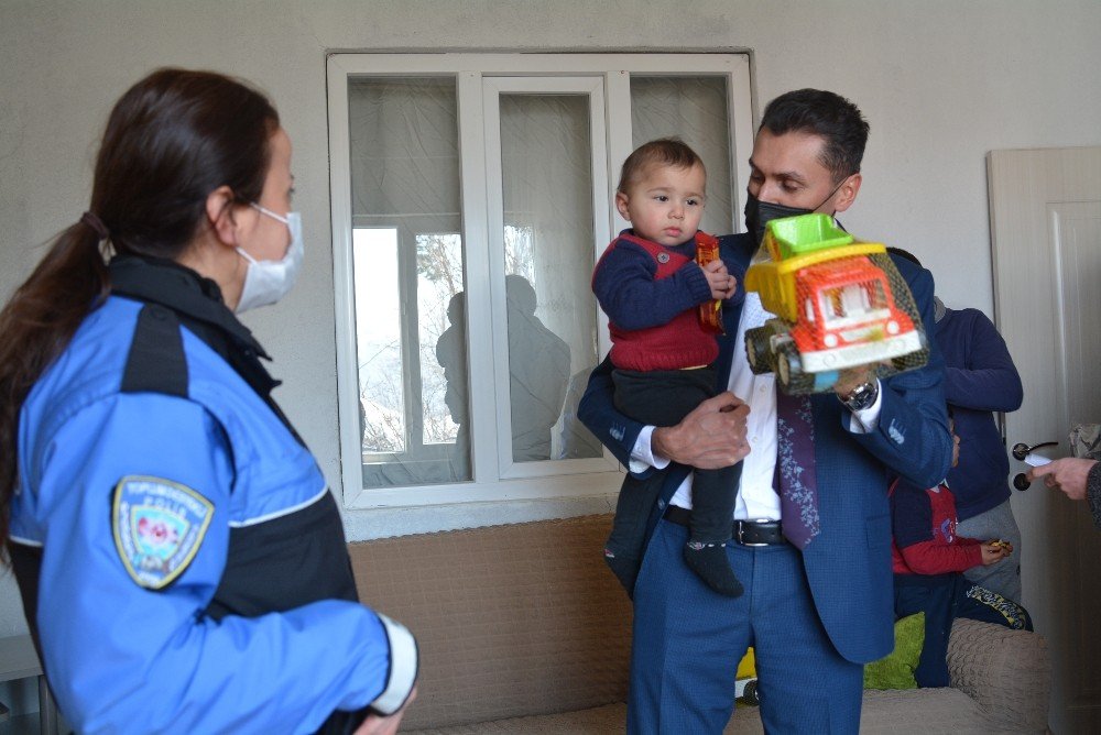 Hakkari’de Devletin Sıcak Eli