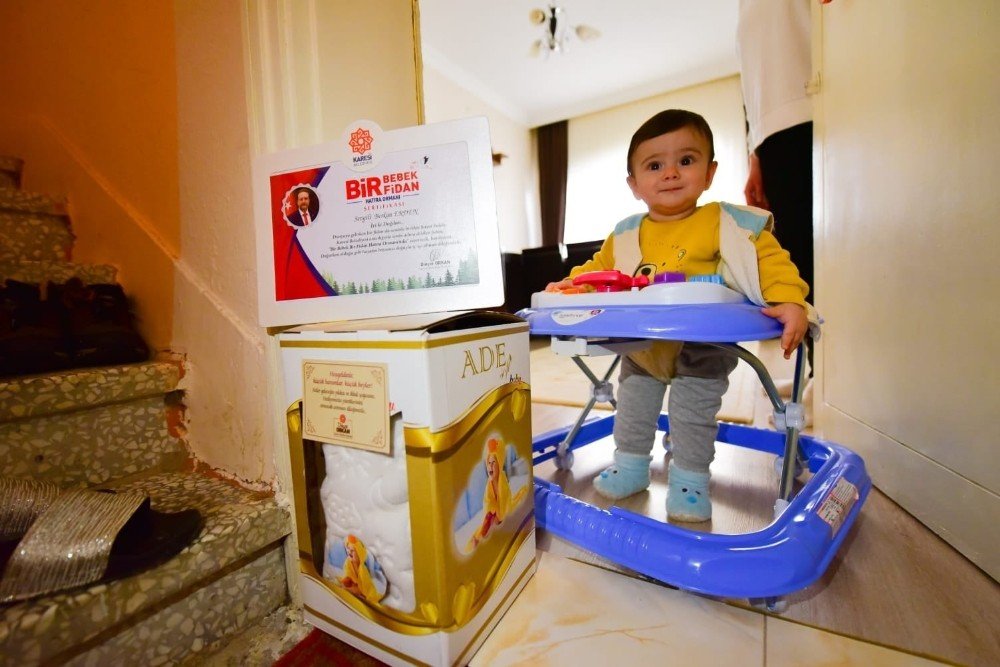 Karesi Belediyesi’nden Yeni Doğan Her Bebeğe Bir Fidan