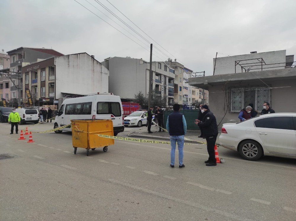 Trafikte Tartıştığı Sürücüye Kurşun Yağdırdı