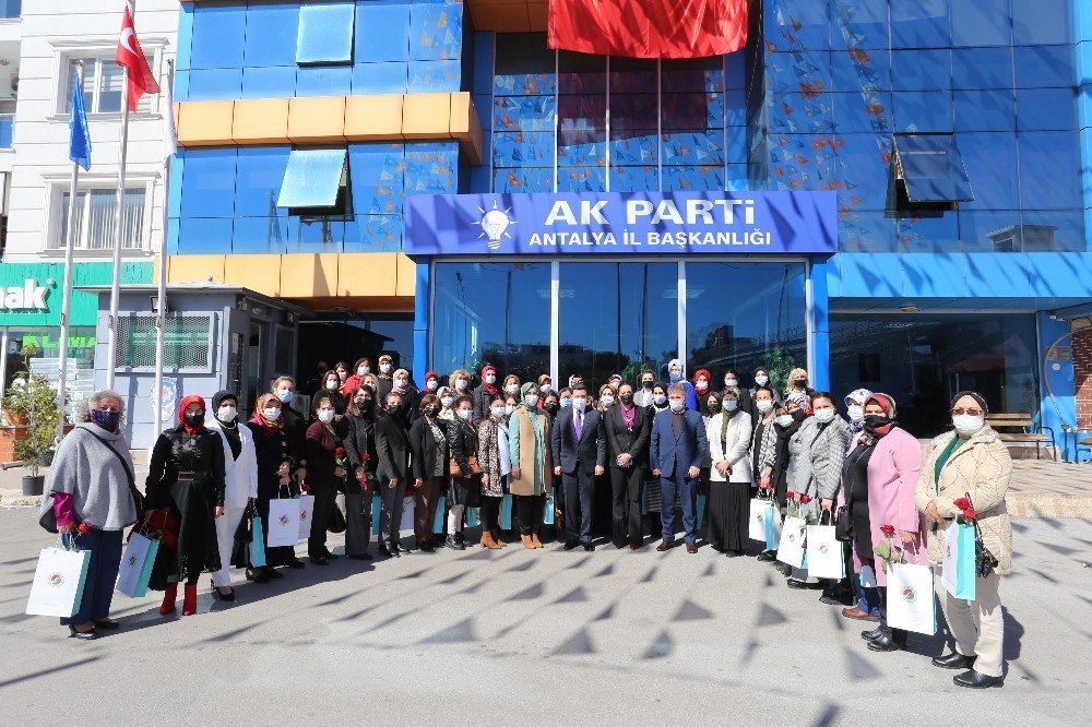 Tütüncü: “kadının Olmadığı Siyaset Eksiktir”